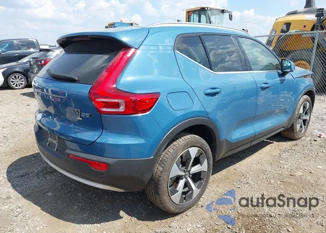 2024 Volvo Xc40 B5 Core Bright Theme z USA, uszkodzony, nr VIN YV4L12UK6R2374189
